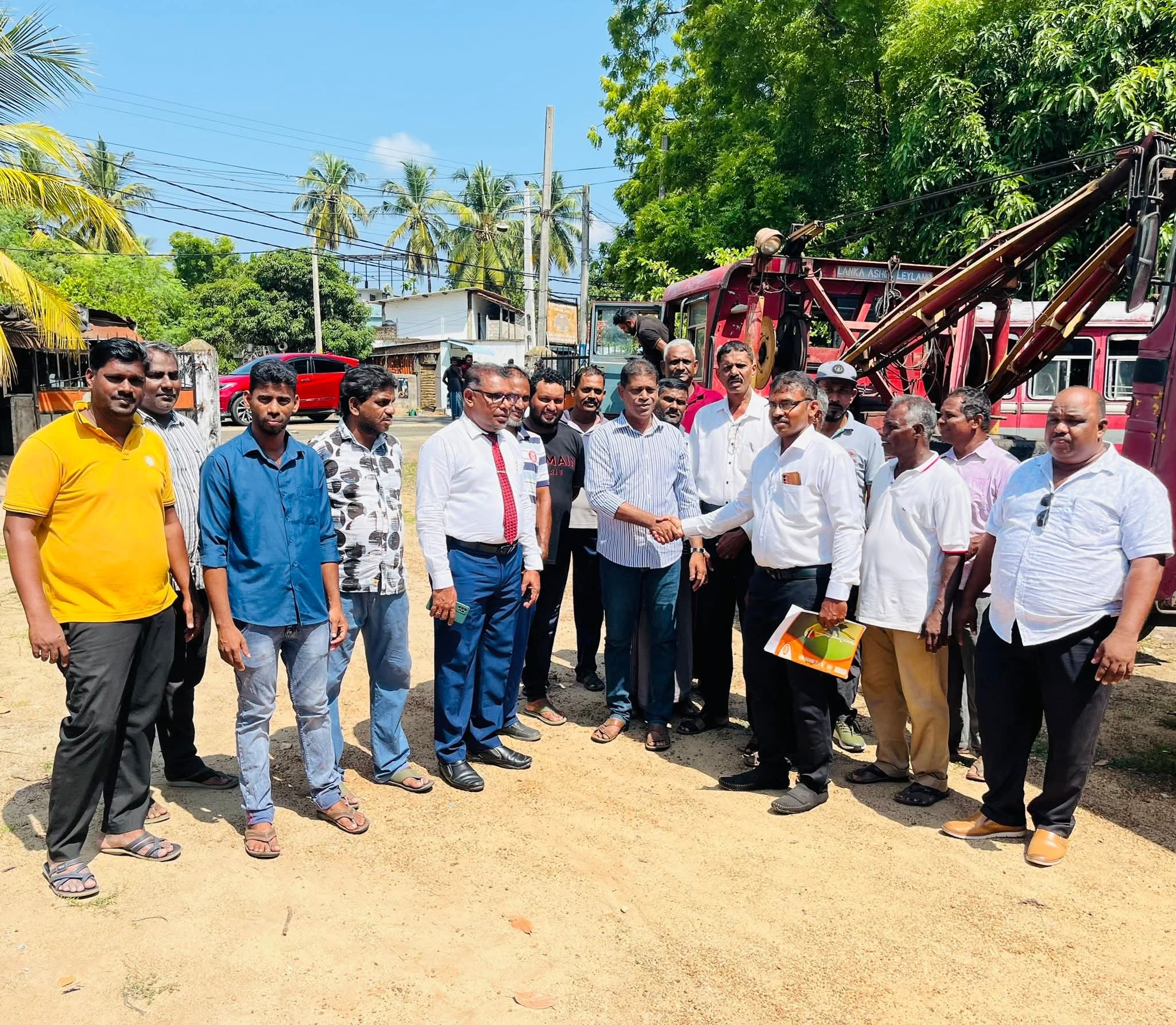 சம்மாந்துறை இ.போ.ச (CTB) டிப்போ ஆதம்பாவா எம்.பியின் முயற்சியினால் மீண்டும் அம்மக்களுக்கு கையளிப்பு