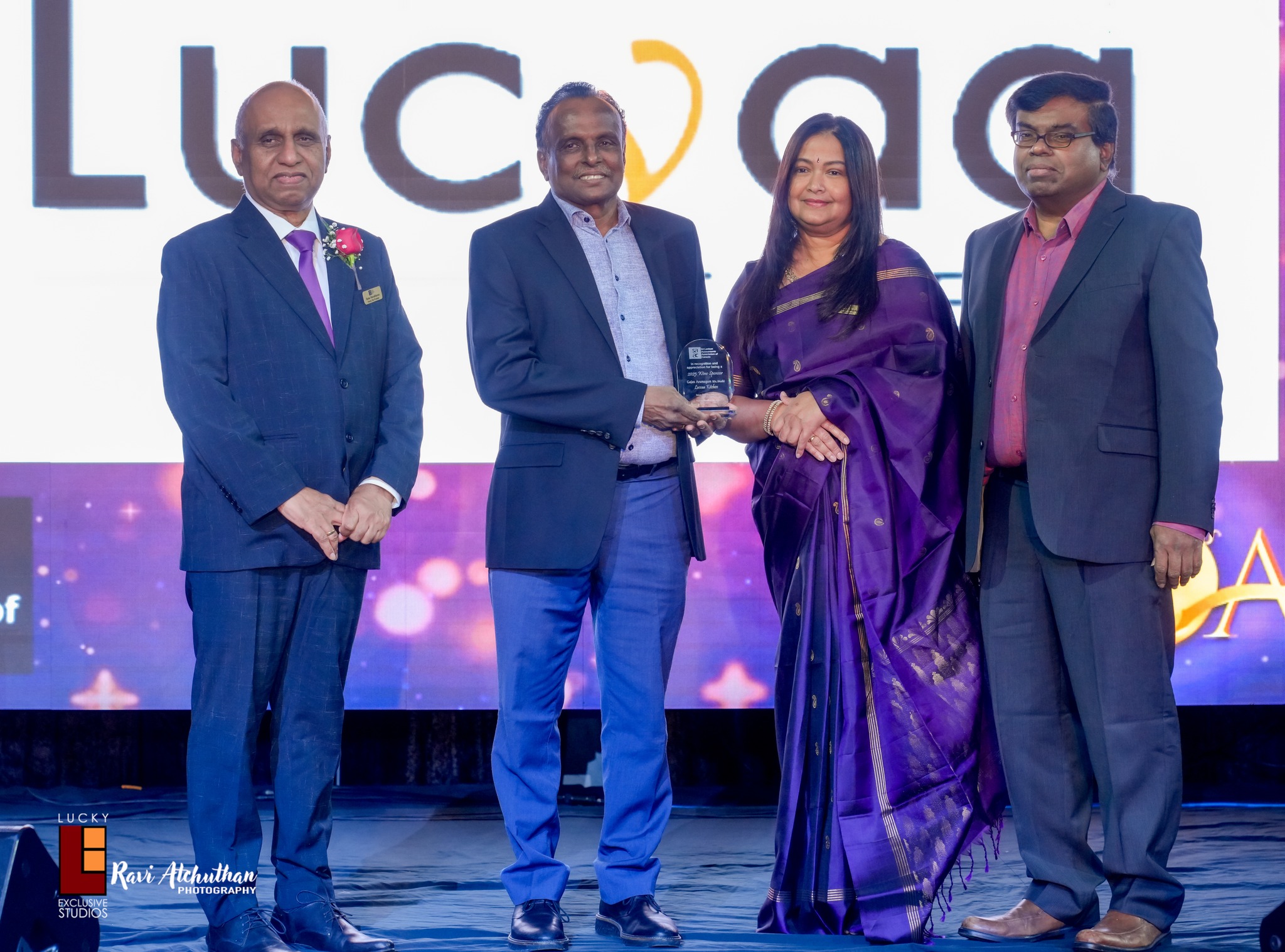 கனடிய தமிழ் கணக்காளர்கள் சங்கத்தின் 23வது ஆண்டு இராப்போசன விருந்தில் தலைவி  ஜனனி சிவசுதன் பெருமிதத்துடன்   தெரிவிப்பு