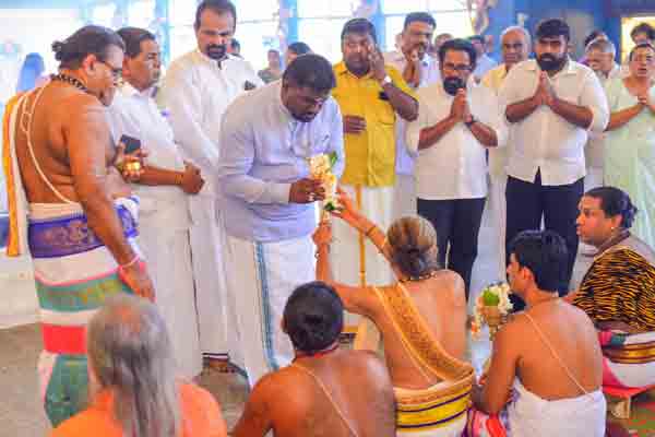 அனர்த்தத்தினால் உயிர் நீத்தவர்களின் ஆத்மா சாந்தி விசேட பூஜைகள்