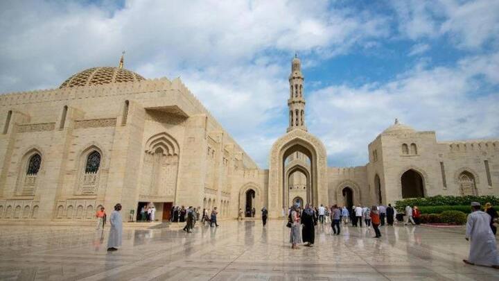 கிரியேட்டிவ் துறை நிபுணர்கள் ஓமனில் 10 ஆண்டுகள் தங்கி பணிபுரிய வாய்ப்பு; புதிய விசா அறிமுகம்