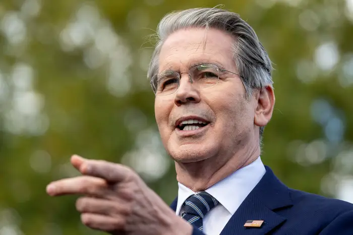 கனடாவுடனான வர்த்தக வரி நீக்கம் சாத்தியமில்லை - ஸ்கொட் பெசன்ட்