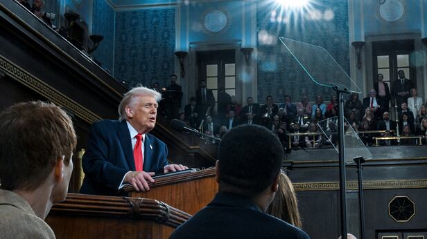 உச்சநீதிமன்ற நீதிபதிகளுக்கு முன்னாலேயே ‘வரி’ கொள்கையை நியாயப்படுத்திய ட்ரம்ப்