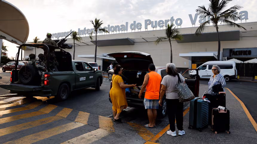 மெக்சிகோ பயணங்கள் தொடர்பில் கனேடியப் பயணிகள் மத்தியில் இழுபறி: பாதுகாப்பு நிலைமை குறித்துத் தீவிர அவதானம்!