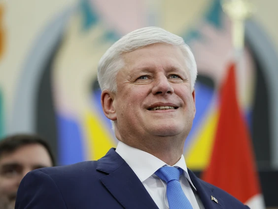 கனடாவின் கடன் நெருக்கடி தவிர்க்கப்பட வேண்டிய ஒன்றே: ஸ்டீபன் ஹார்ப்பரின் ஆட்சிக்காலம் புகட்டும் பாடம்!