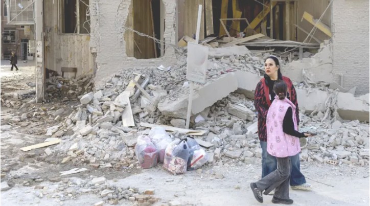 'எமக்கு சாதாரணமான வாழ்க்கை வேண்டும்: ஒவ்வொரு நாளும் ஒரு மாதம் போல் உணரப்படுகிறது'; தெஹ்ரான் மக்கள் கண்ணீர்!