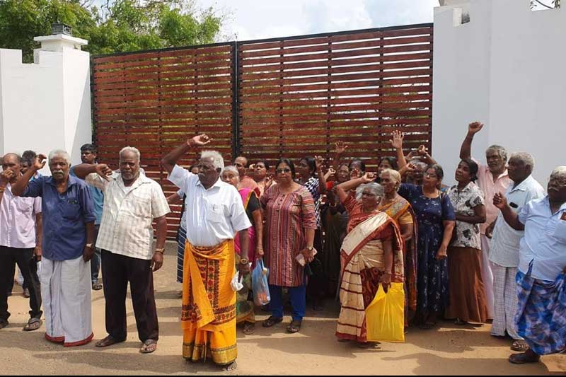 வடக்கின் ஆயிரக்கணக்கான ஏக்கர் காணிகளை இராணுவம் அபகரிப்பு: விவசாயத்திலும் குதிப்பு!  