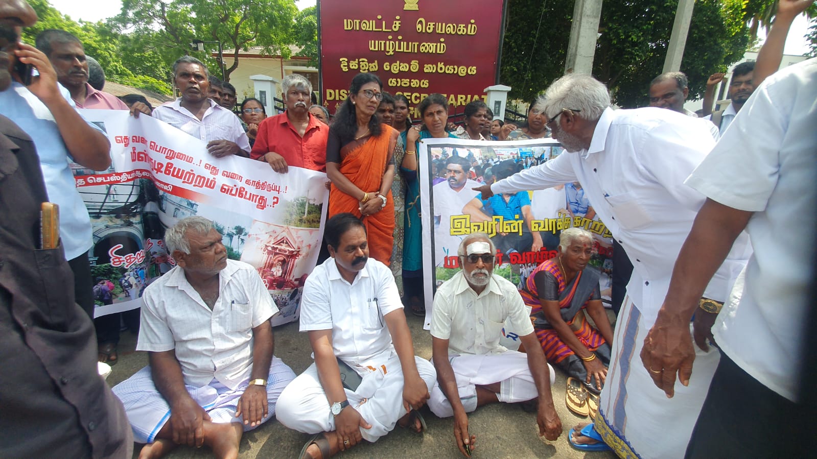 காணிகளை விடுவிக்கக் கோரி மயிலிட்டி மக்கள் அறவழிப் போராட்டம்!