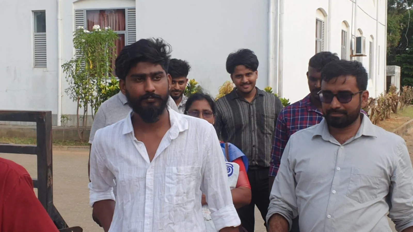 சொல்லிசை பாடகர் சங்கீத்சனுக்குப் பிணை!