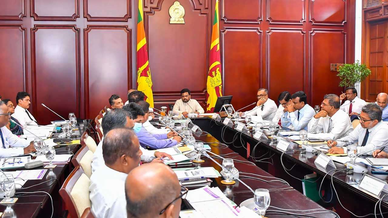 மீள்குடியேற்ற வேலைத்திட்டத்தை விரைவுபடுத்த ஜனாதிபதி அறிவுறுத்தல்